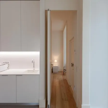 Апартаменты Flh Augusta's Arch Bright Flat