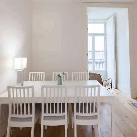 Flh Augusta's Arch Bright Flat Lisboa