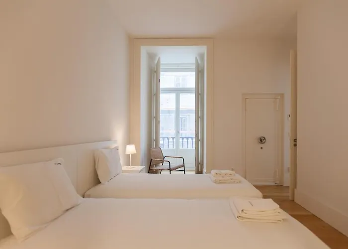 Flh Augusta's Arch Bright Flat *