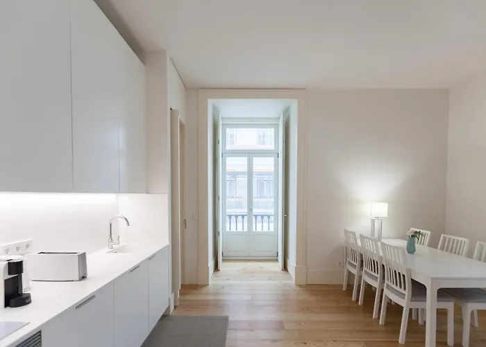 Flh Augusta's Arch Bright Flat Lisboa