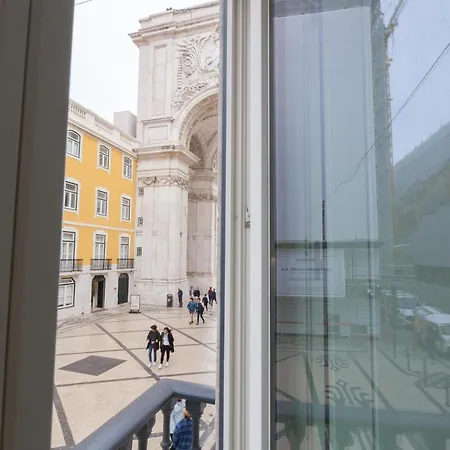 Flh Augusta's Arch Bright Flat Lisboa